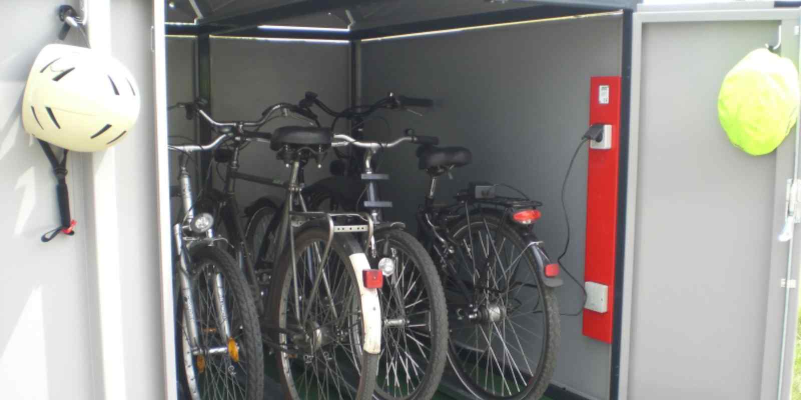 Fahrradbox ARETUS XXL auch mit Energiesäule