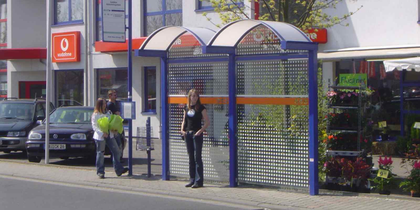 Überdachung Typ TG/FG mit kurzen Dachtiefen Überdachung Typ TG/FG mit kurzen Dachtiefen