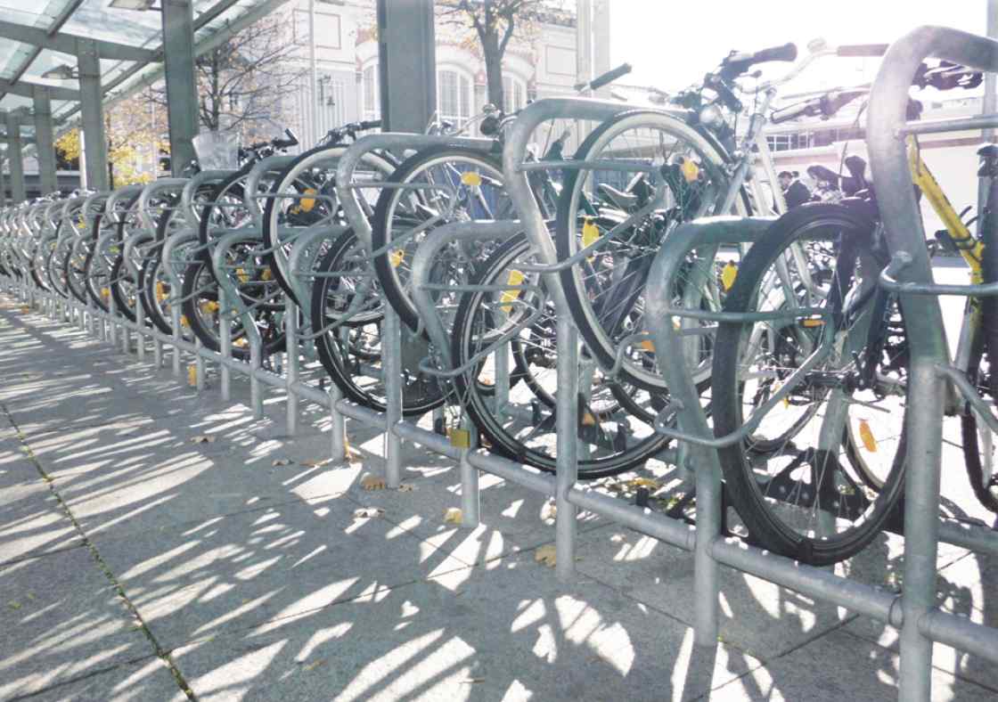 Fahrradständer BETA-höhergelegt Anlehnbügel - BETA-höhergelegt