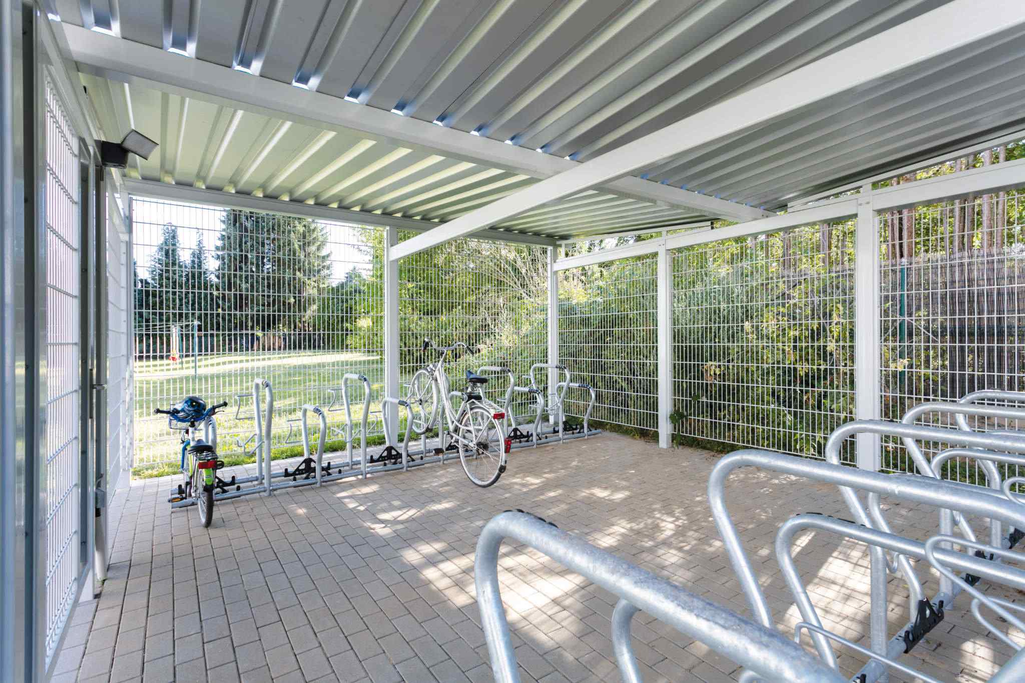 Fahrradüberdachung BIKE-HOSTEL Fahrradeinhausungen - BIKE-HOSTEL