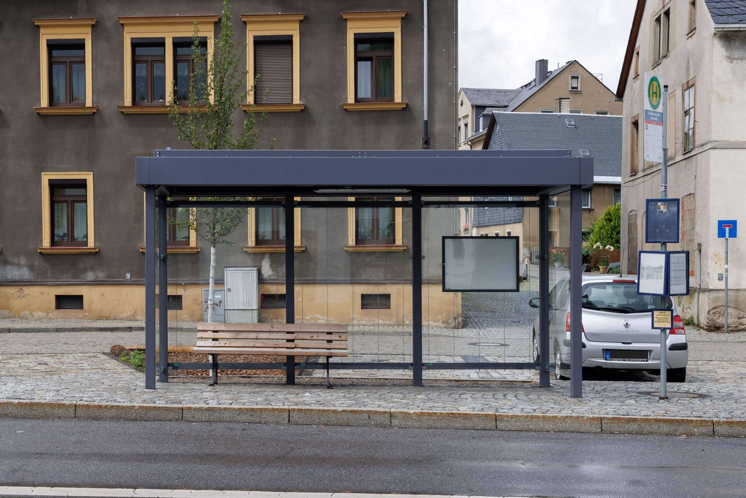 MULTIVARIA Fahrgastunterstand Fahrgastunterstände & Wartehallen - MULTIVARIA