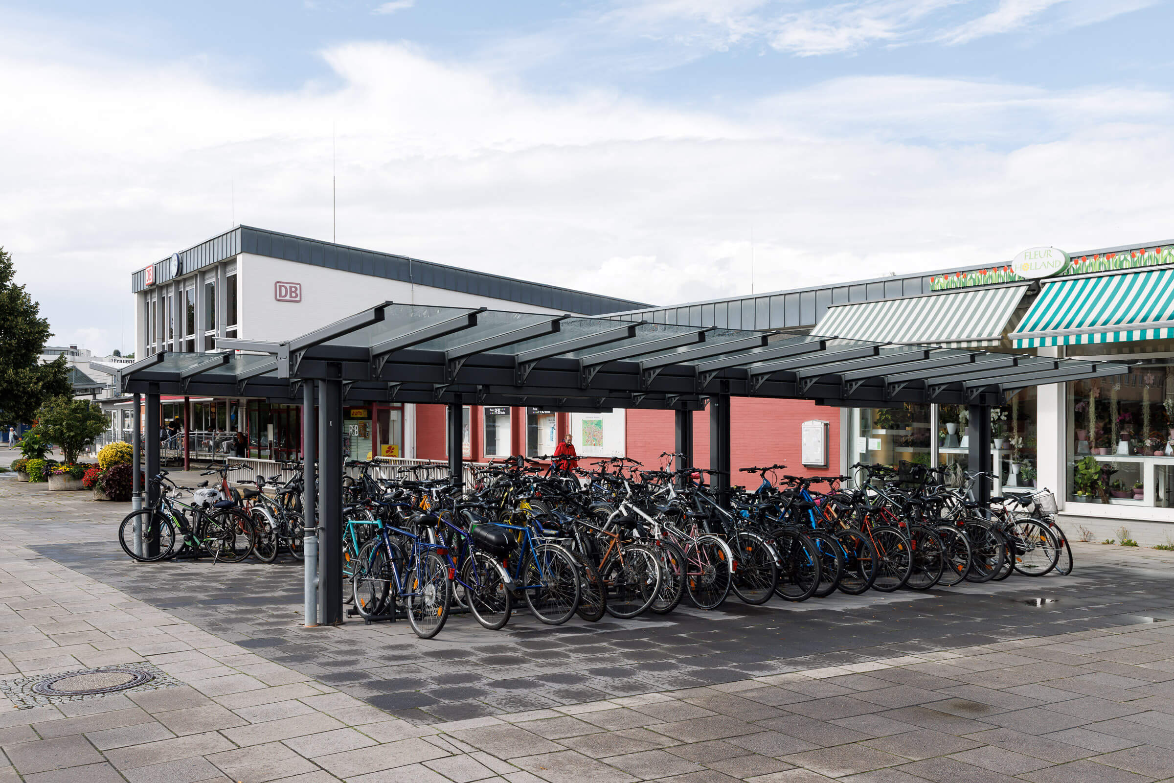 Fahrradüberdachung ATTRAVIA Fahrradüberdachungen - ATTRAVIA