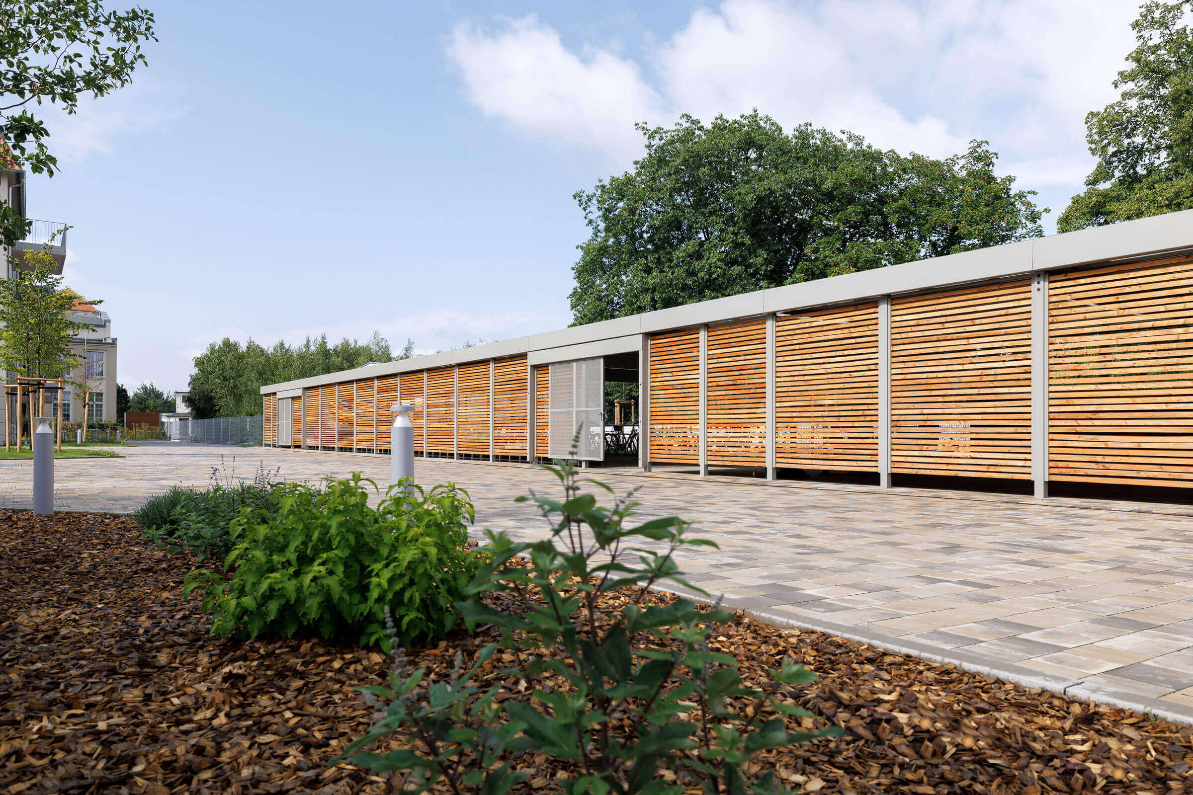 MULTIVARIA BIKE-HOSTEL Fahrradeinhausungen - MULTIVARIA BIKE-HOSTEL