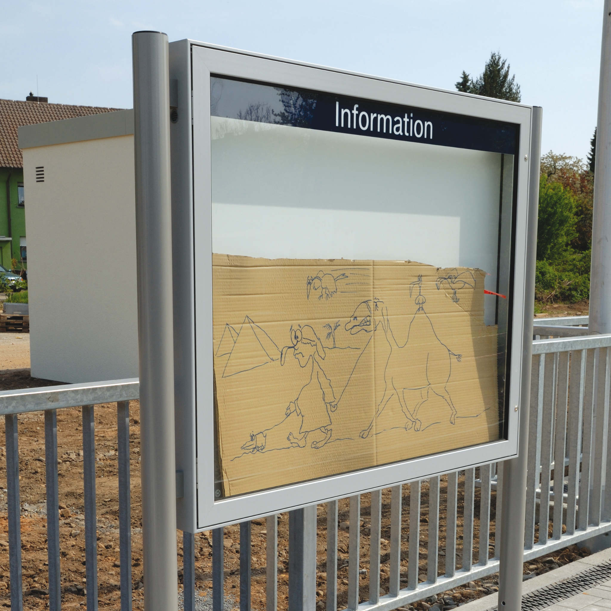 Vitrinen - INFOVITRINE 65