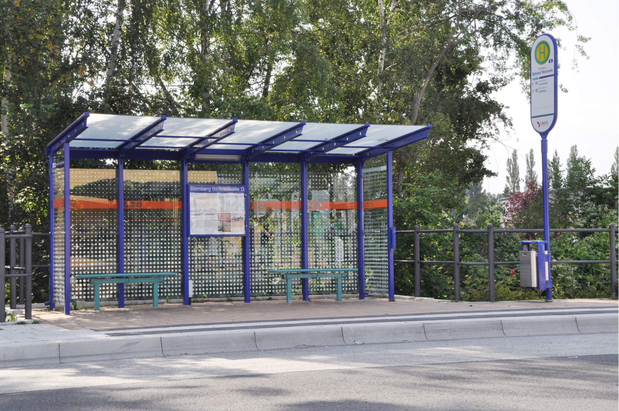 Fahrgastunterstände & Wartehallen - QUATTURA