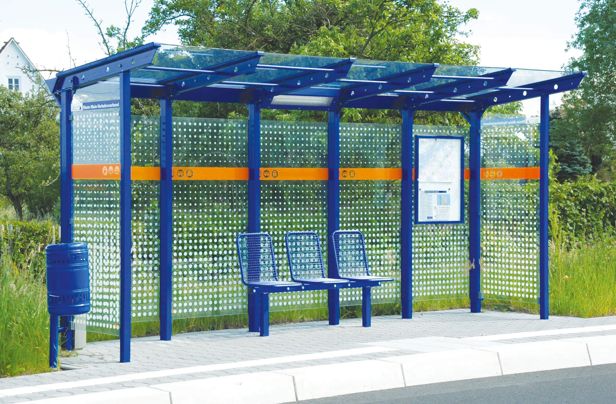 Fahrgastunterstände & Wartehallen - QUATTURA