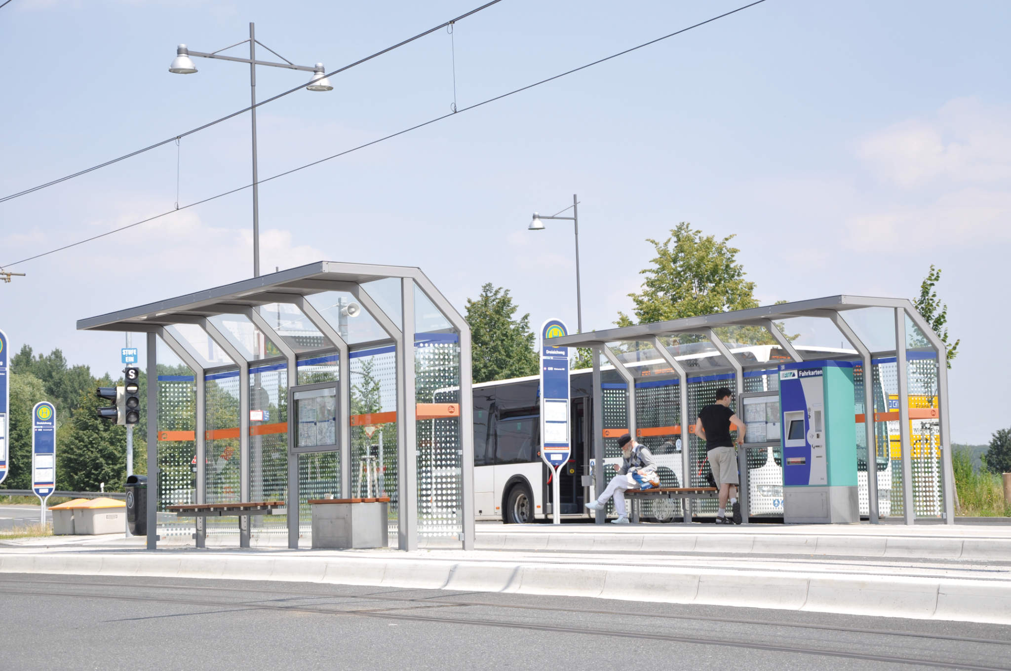 Fahrgastunterstände & Wartehallen - RATIO