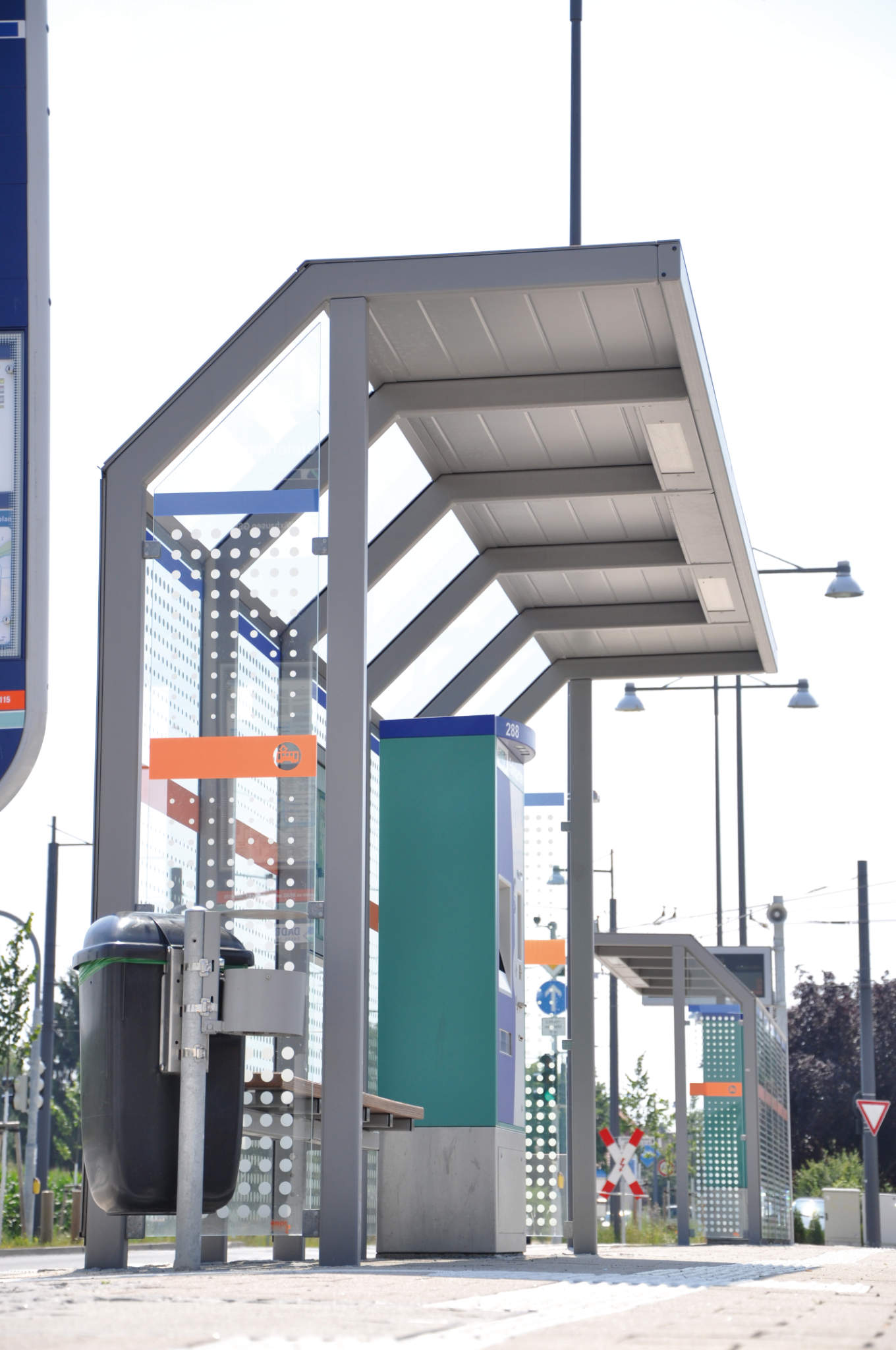 Fahrgastunterstände & Wartehallen - RATIO