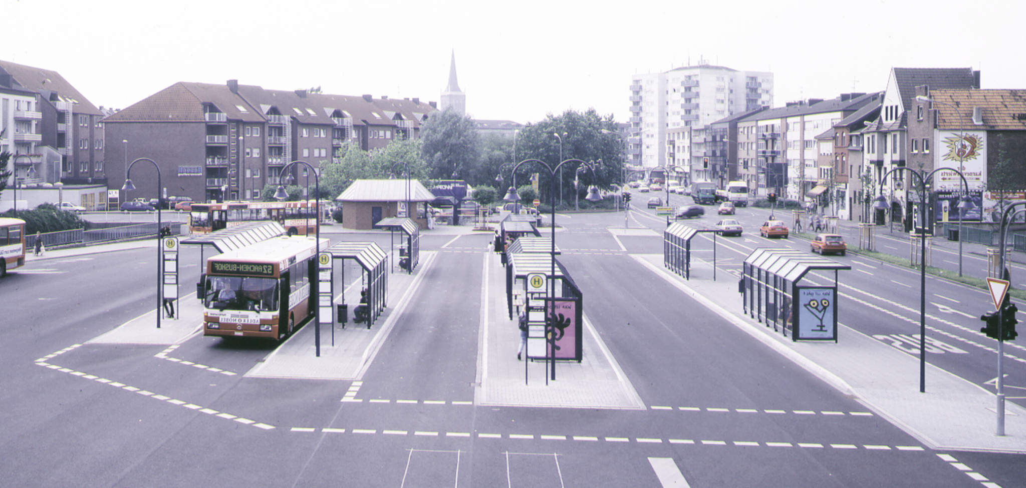 Fahrgastunterstände & Wartehallen - RATIO