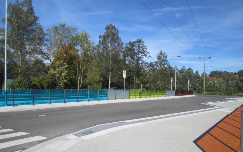 Fahrgastunterstände & Wartehallen - SPRITZSCHUTZ