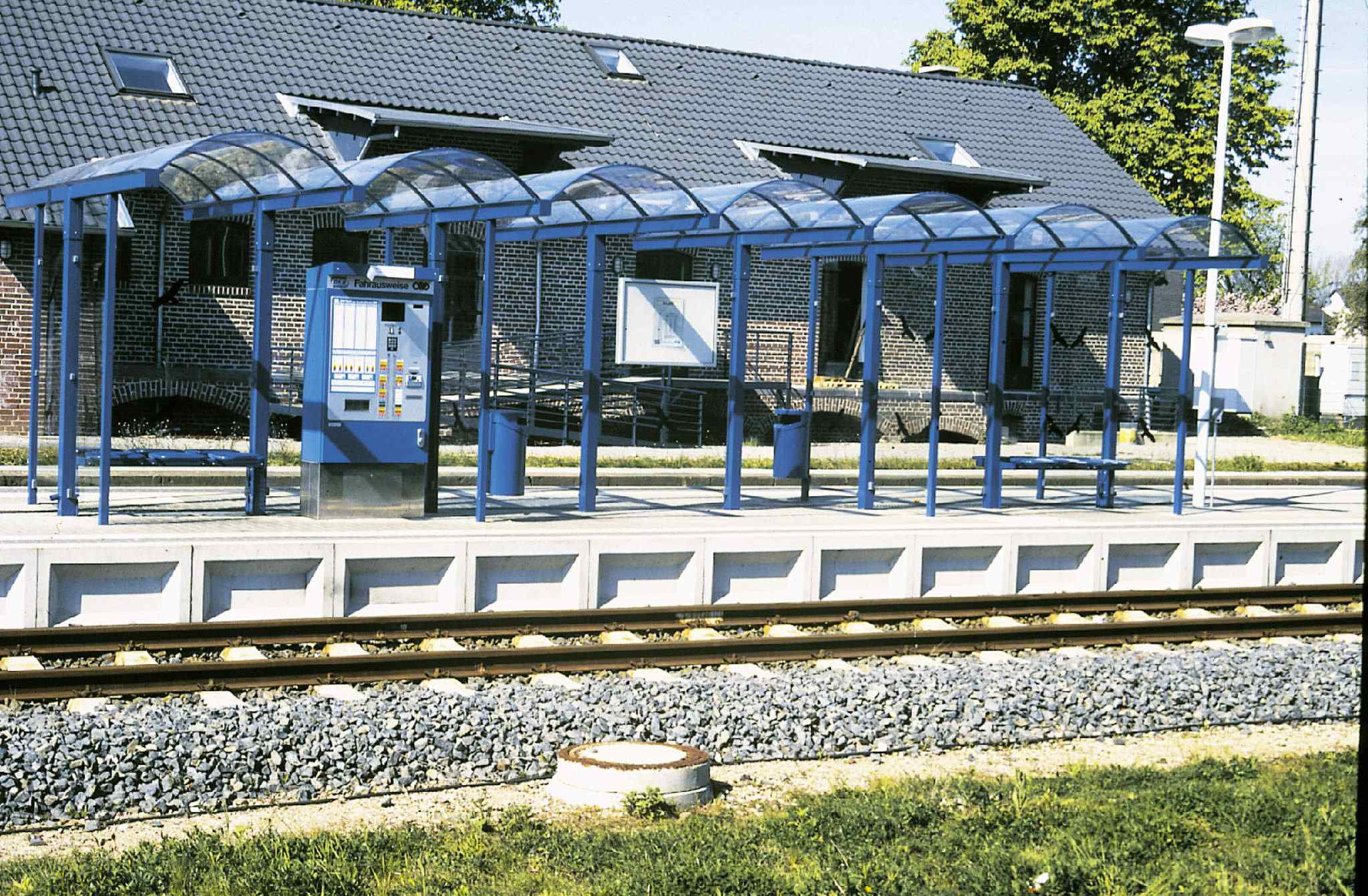 Fahrgastunterstände & Wartehallen - TG/FG