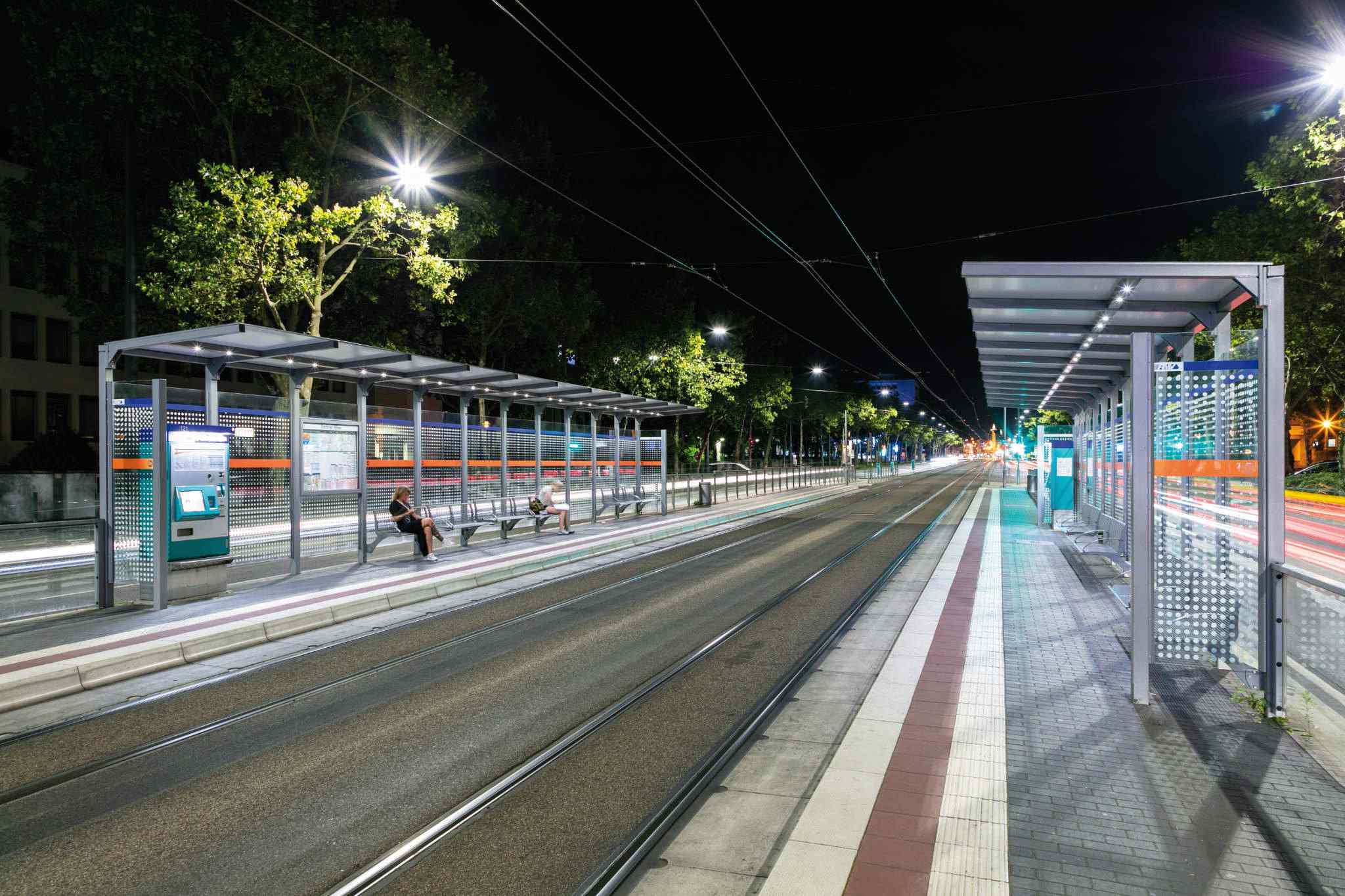 Fahrgastunterstände & Wartehallen - TRAMSTOP