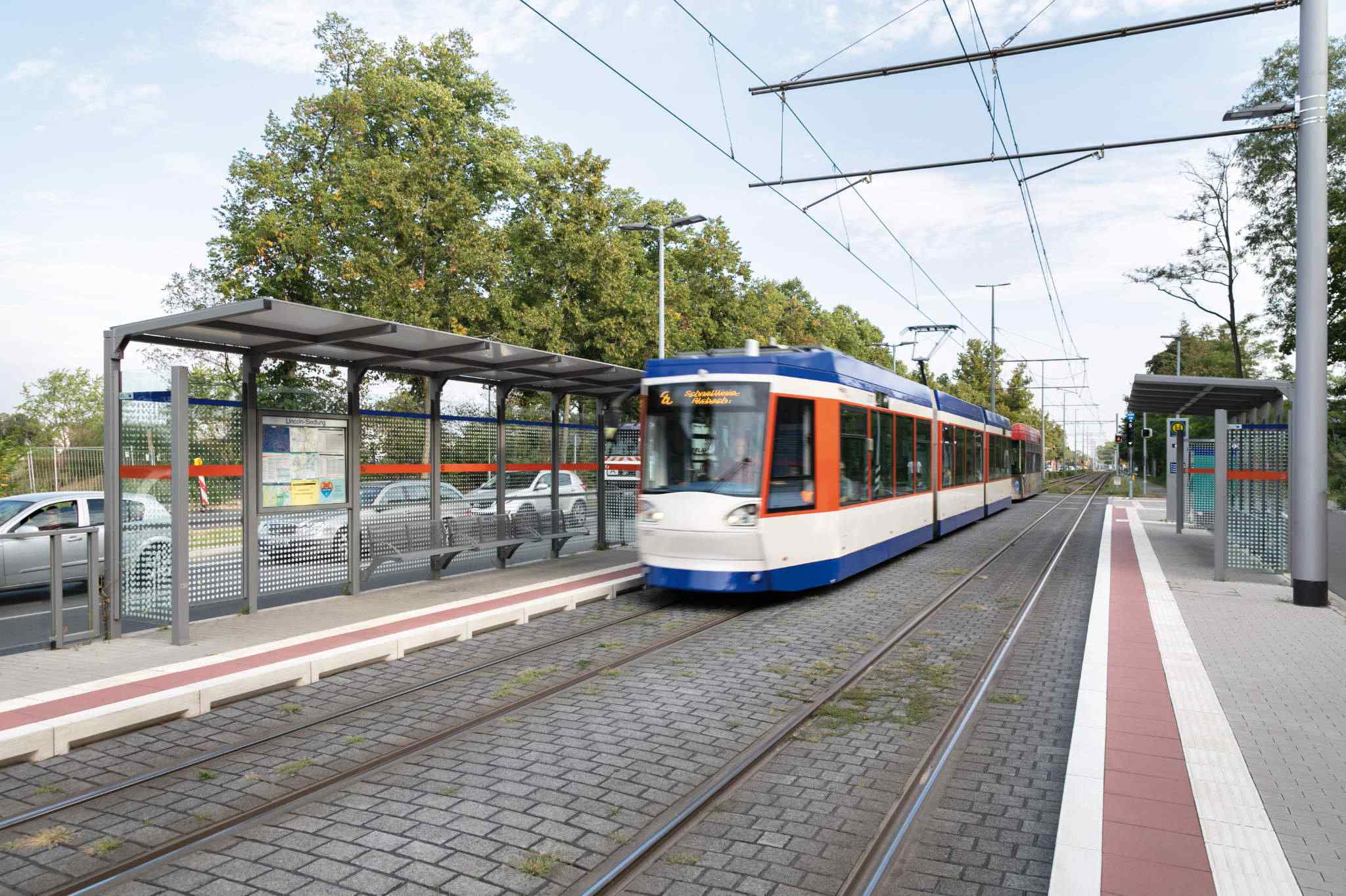 Fahrgastunterstände & Wartehallen - TRAMSTOP