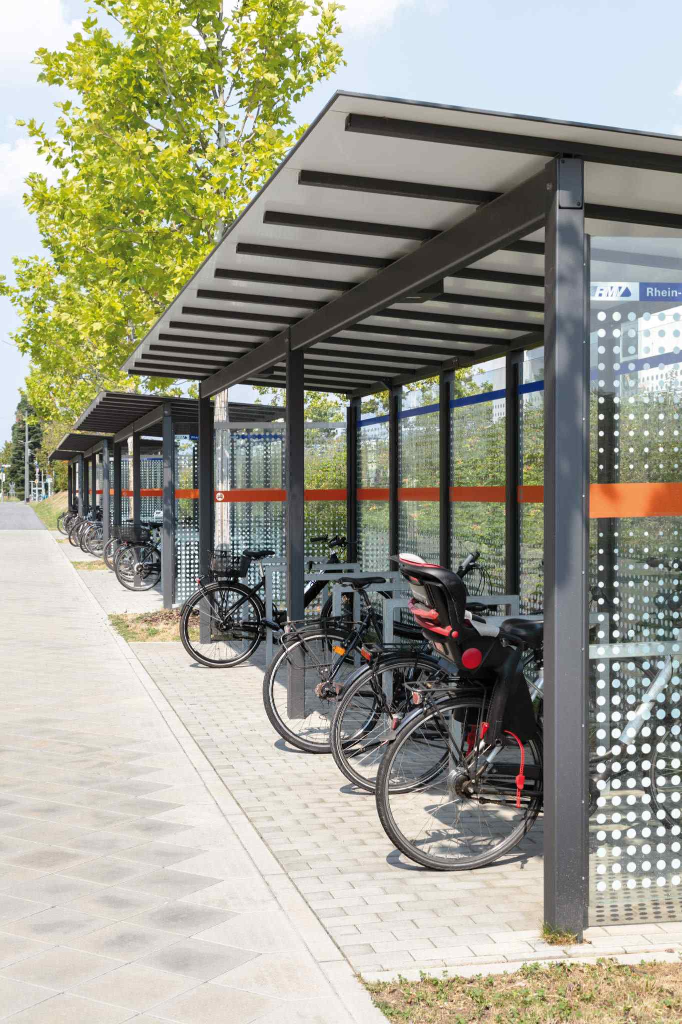 Fahrradüberdachungen - TRAMSTOP