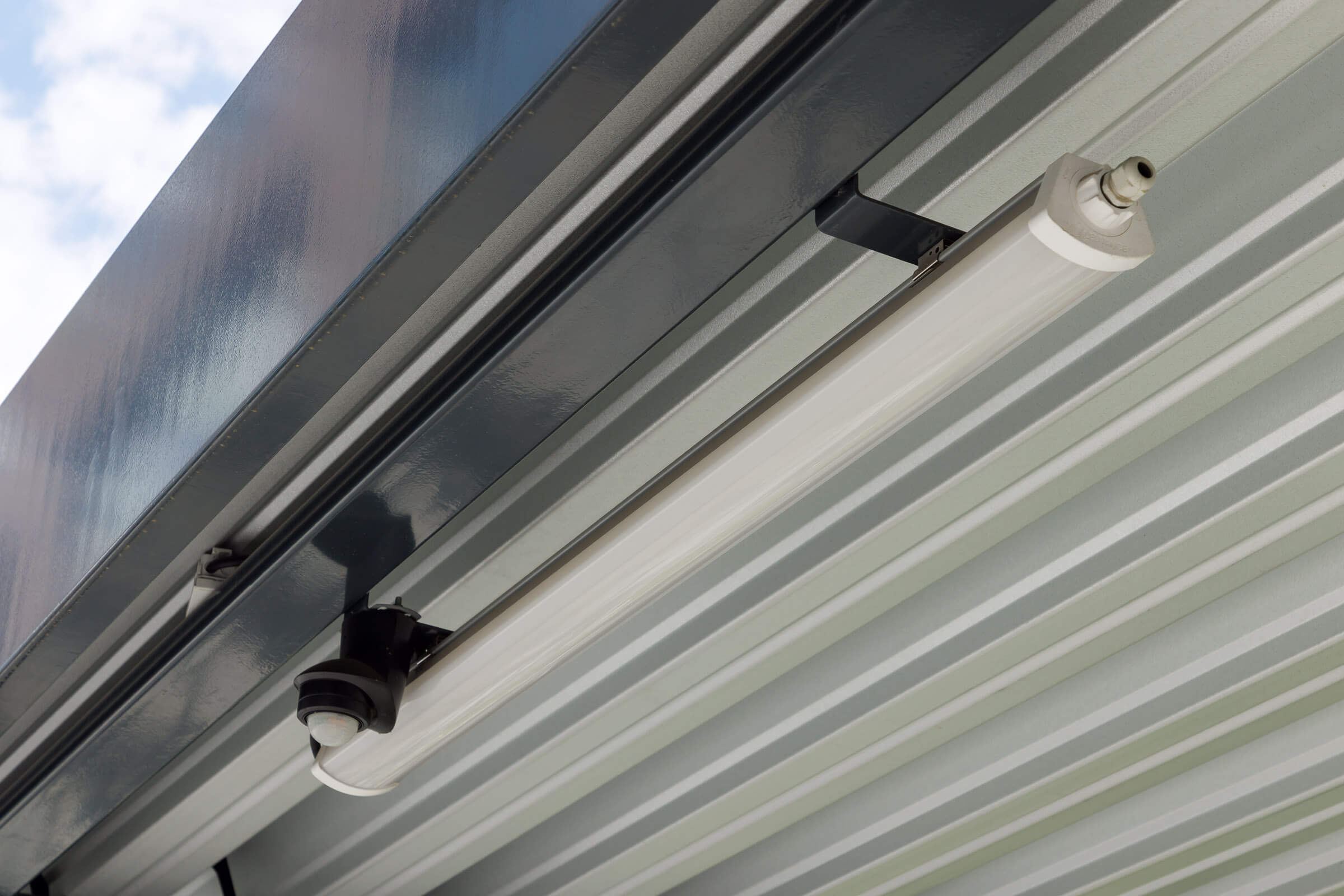 LED Leuchten Beleuchtung Zubehör - Rohrleuchte mit LED Bestückung