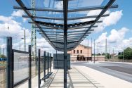 Fahrgastunterstände & Wartehallen - OPTURA