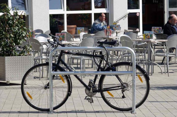BERLIN Fahrradanlehnbügel BERLIN