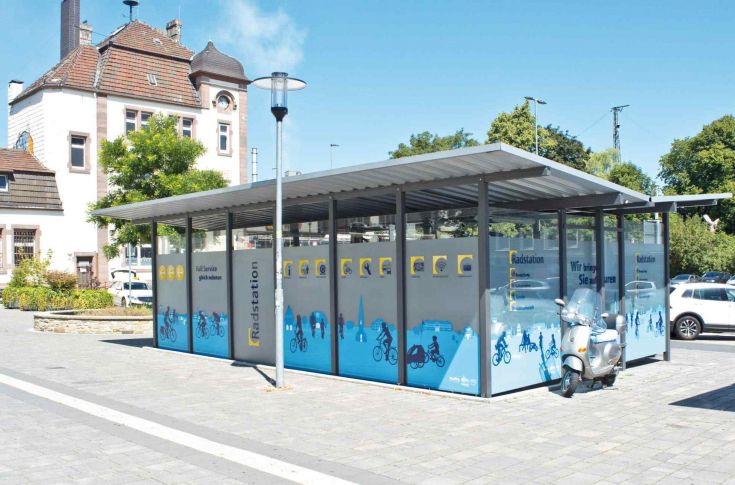 BIKE-HOSTEL BIKE-HOSTEL Fahrradgarage – Flexibel anpassbare Lösung mit Sicherheitszugang und Begrünungsoption