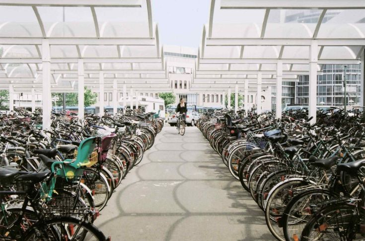 TG/FG Fahrradüberdachung – Bewährtes Design mit flexiblen Dachtiefen für individuelle Lösungen