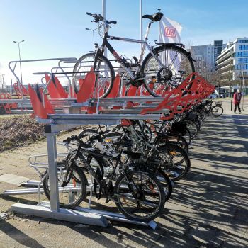 Fahrradparker Doppelstockparker Fahrradständer Fahrräder