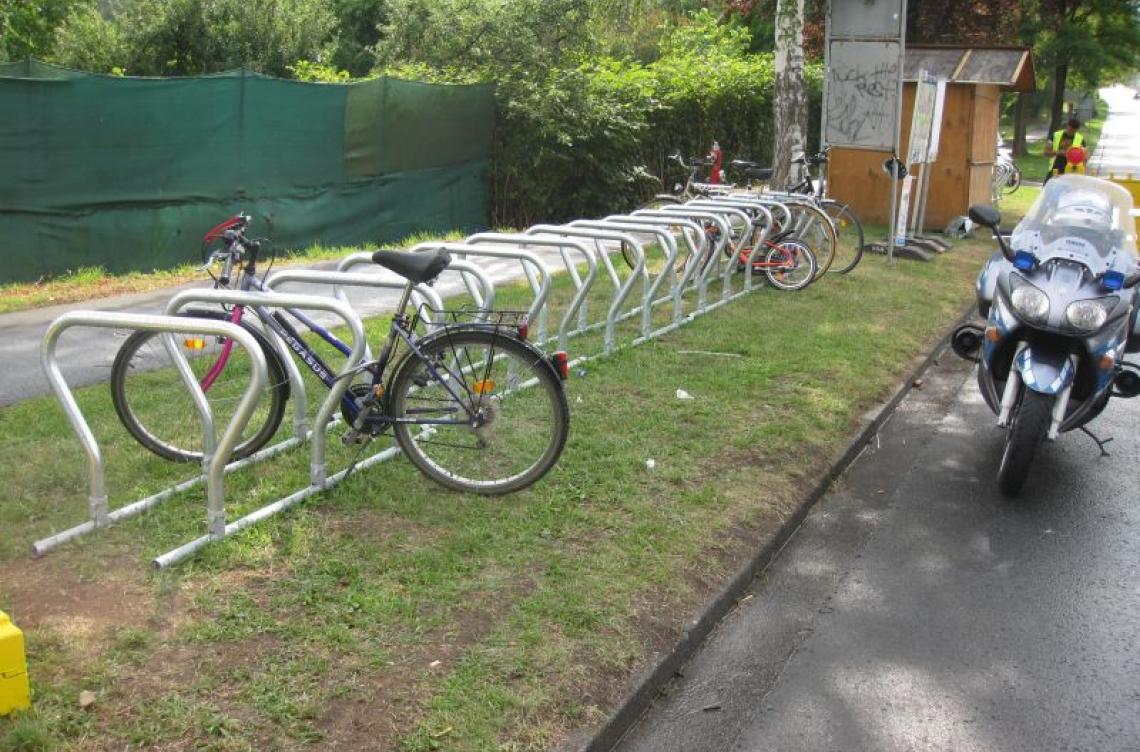 Transportabler Fahrradständer BETA-klappbar